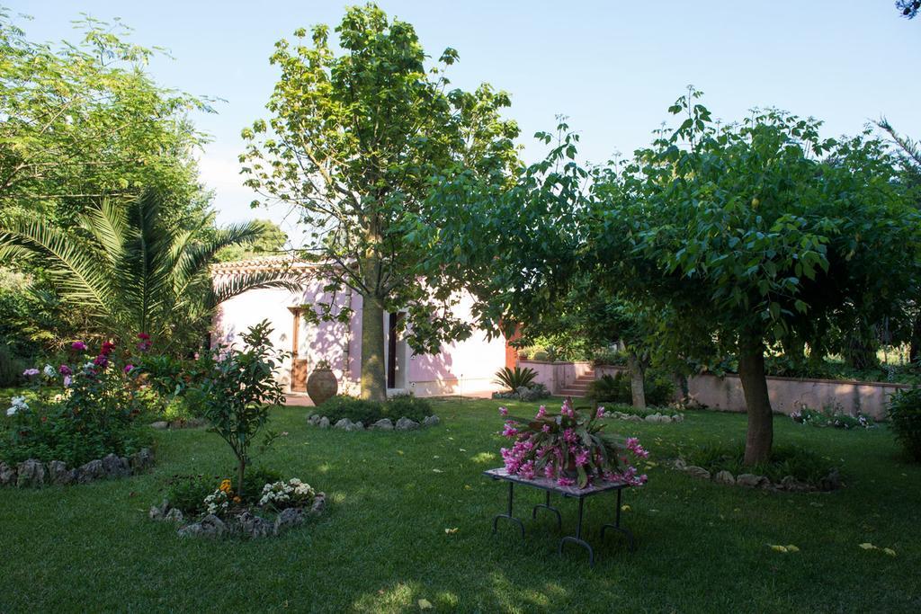 Ai Cipressi Bed & Breakfast Salemi Bagian luar foto
